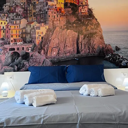 Apartment Le Cinque Vele Water Front Luxury House