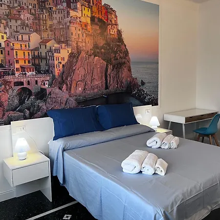 Le Cinque Vele Water Front Luxury House Genoa