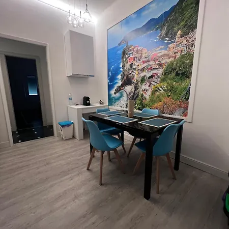 Le Cinque Vele Water Front Luxury House Genoa