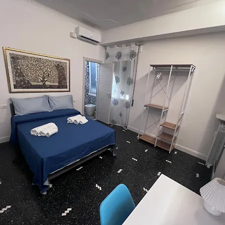 Le Cinque Vele Water Front Luxury House