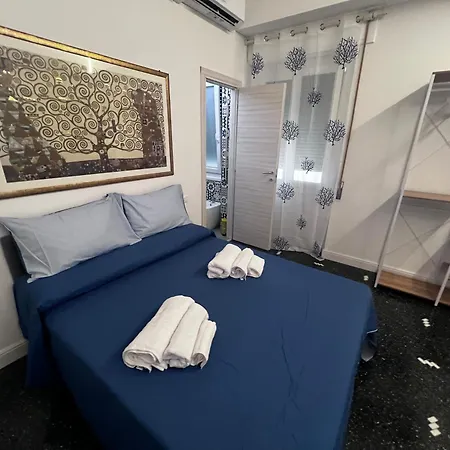 Le Cinque Vele Water Front Luxury House Genoa